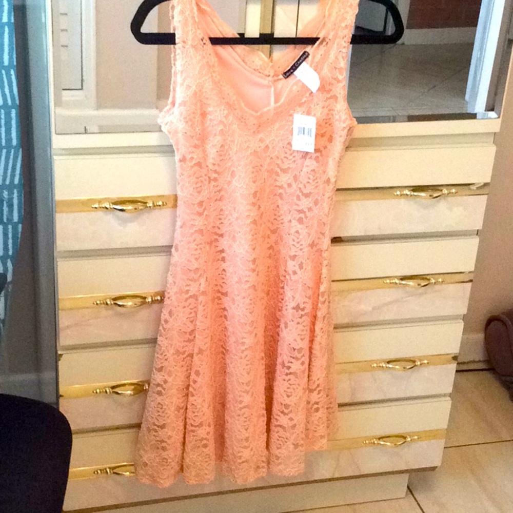 Love ❤️ chesley pretty dress,never used